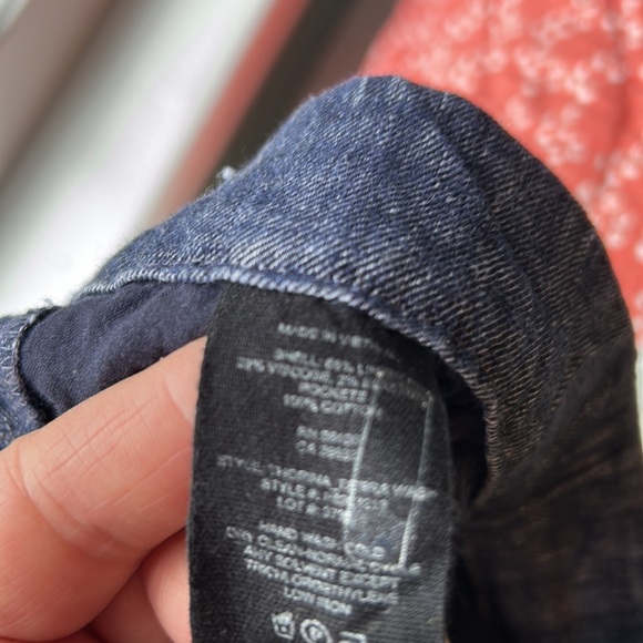 Theory elastic waist pant. Size 4 - Picture 4 of 5